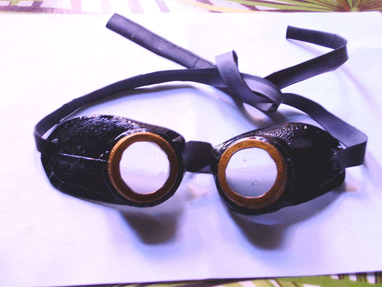 Make Realistic Steampunk Airship Goggles