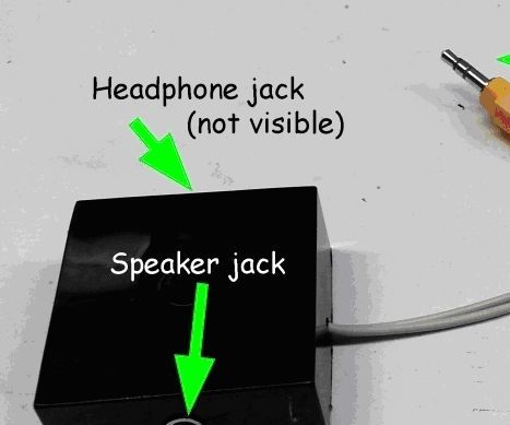 Simple Speakers/Headphone Selector