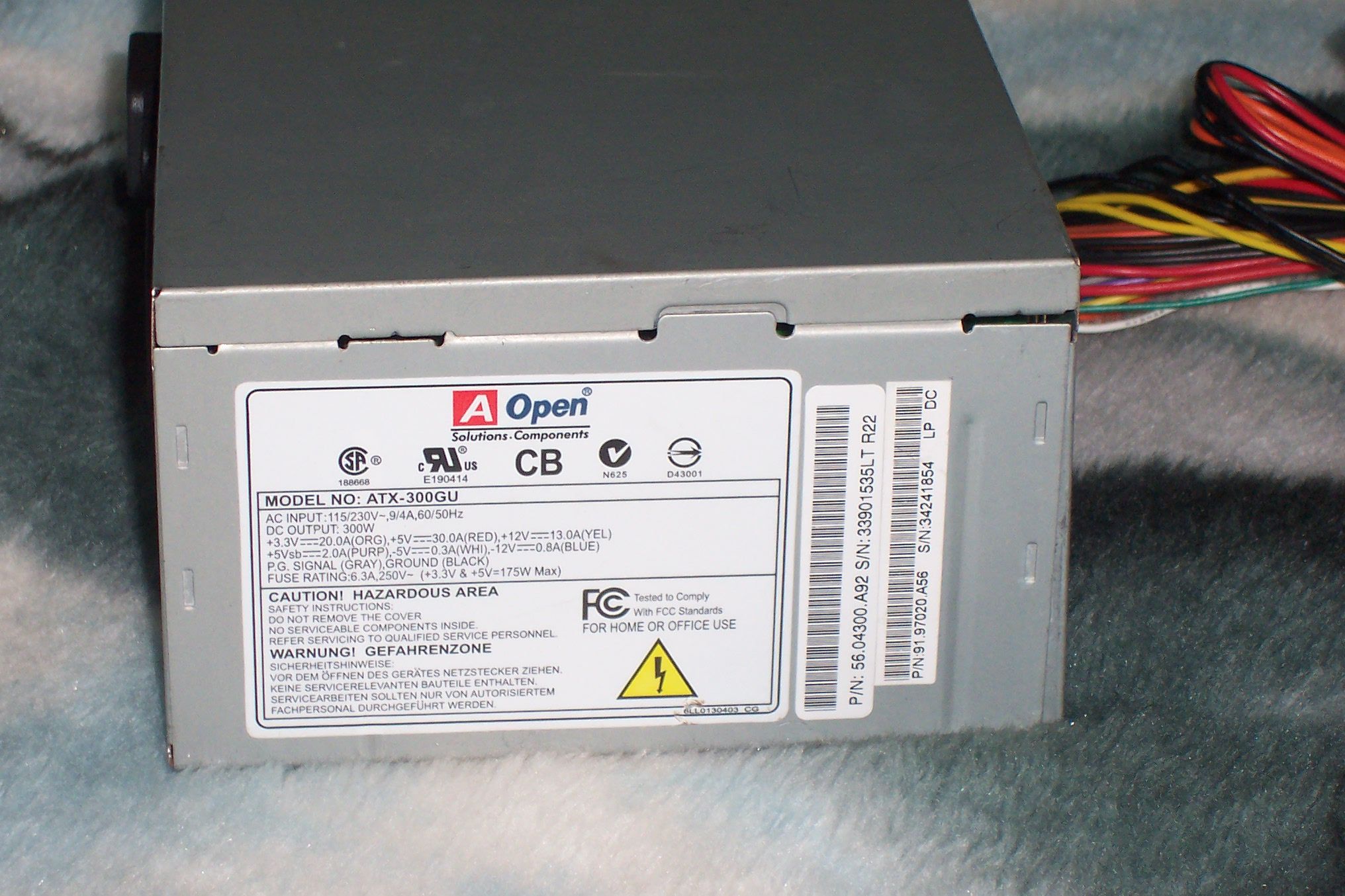 Take a Look Inside a ATX Computer Power Supply