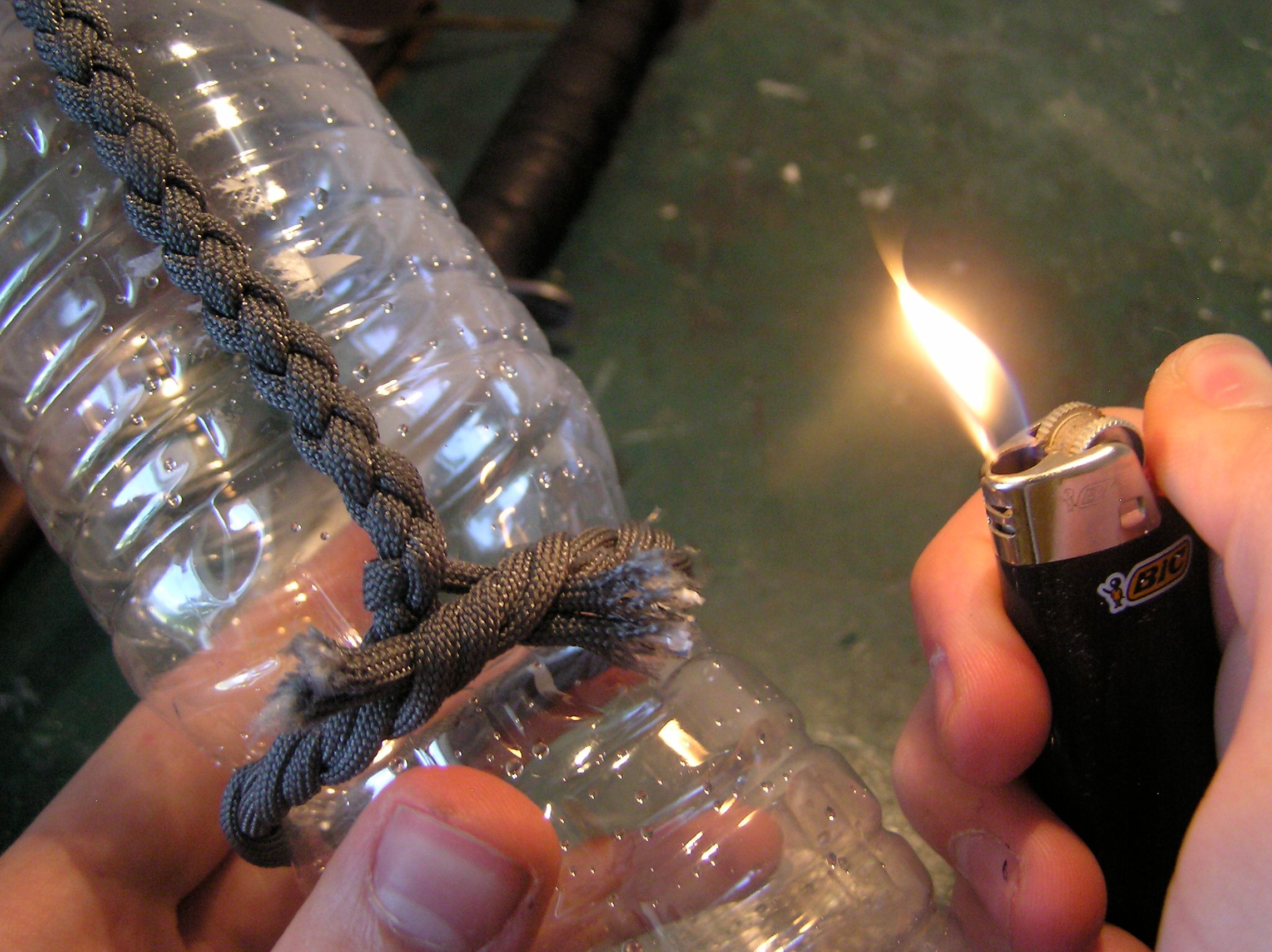 Paracord Water Jug Harness. 6 Steps (with Pictures) Instructables