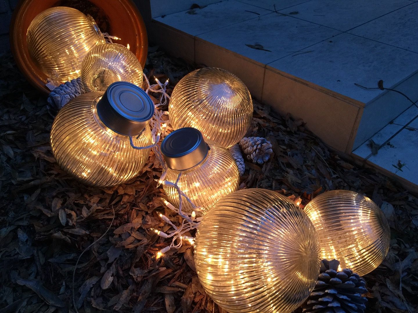 Outdoor Christmas Balls : 3 Steps - Instructables