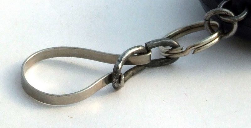 hook closure from windscreen wiper