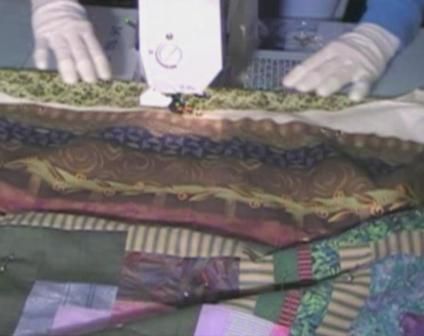 How to Stitch in the Ditch Machine Quilt