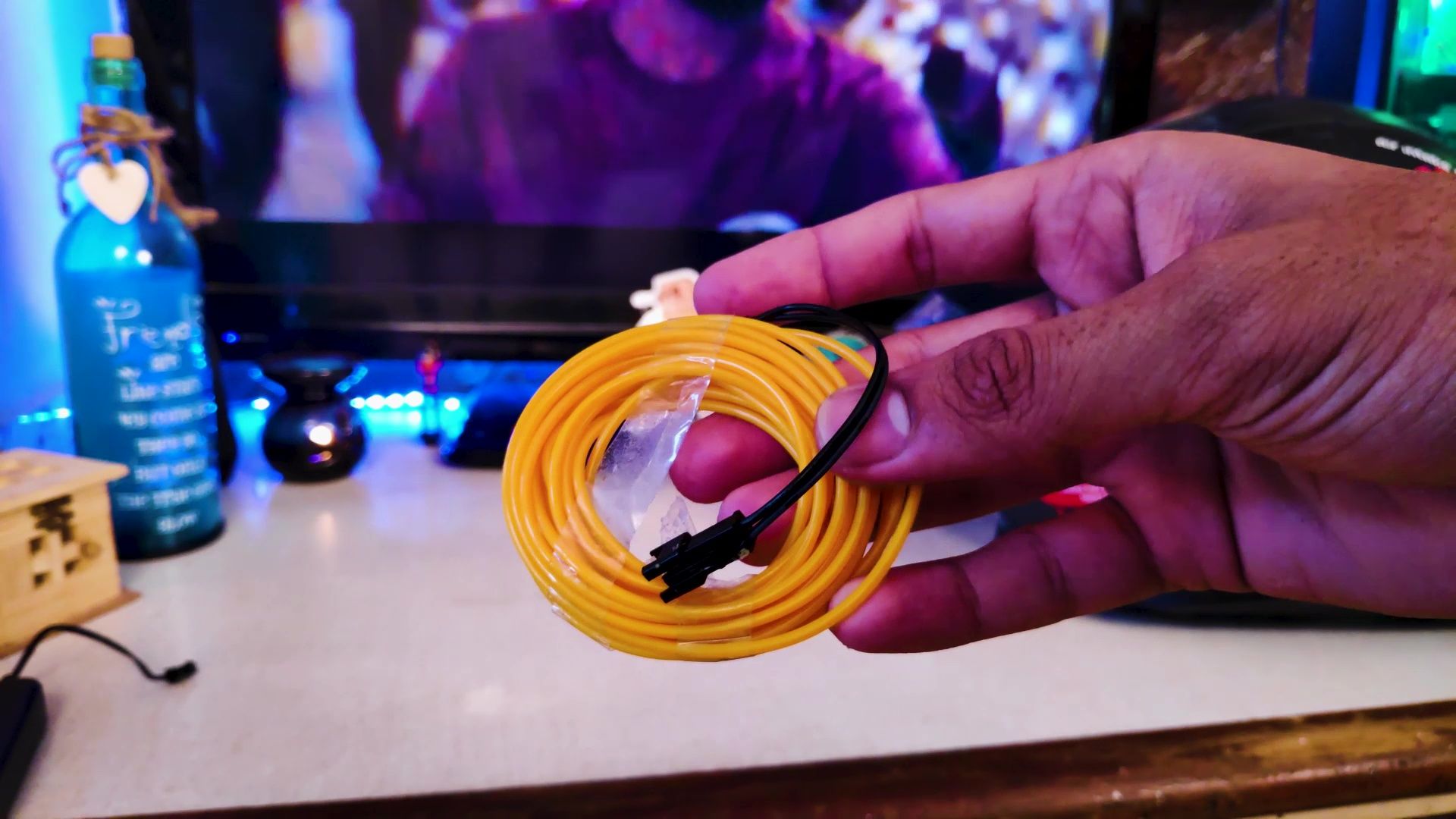 How to Install EL WIRE on Your Motorcycle Helmet 6 Steps Instructables