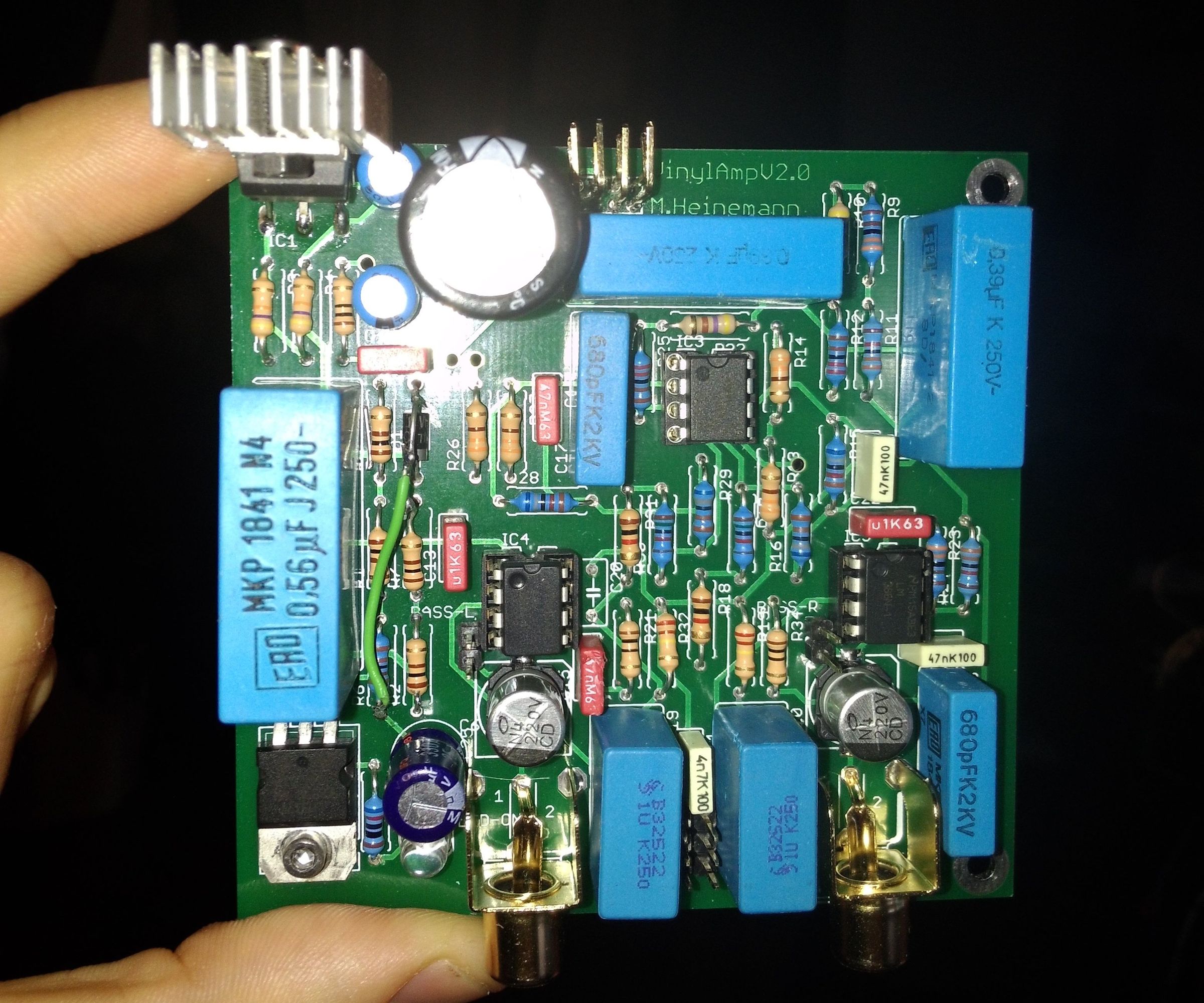Professional RIAA Equalization With Analog Electronics