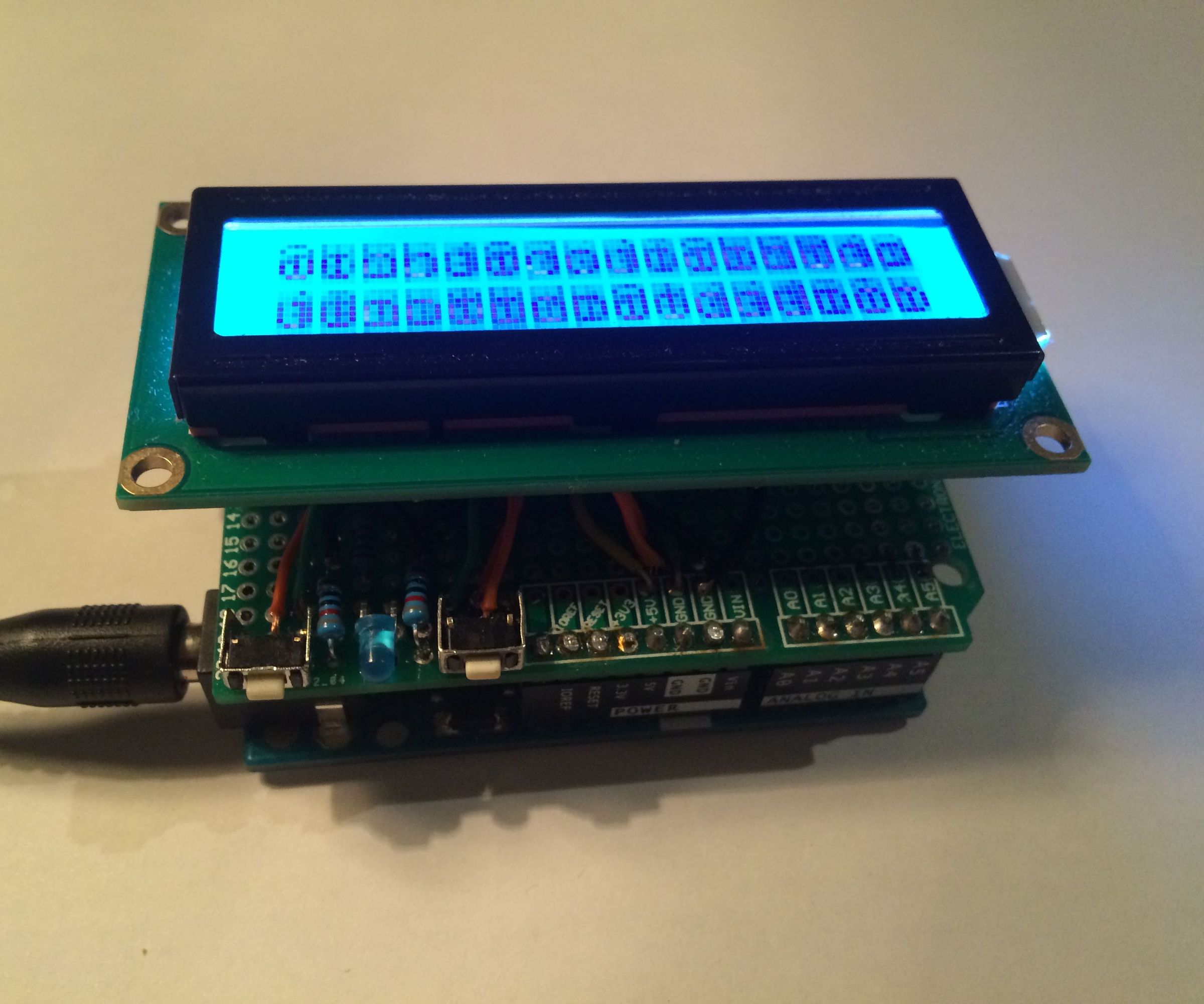 DIY Arduino Scrolling LCD Text Shield 