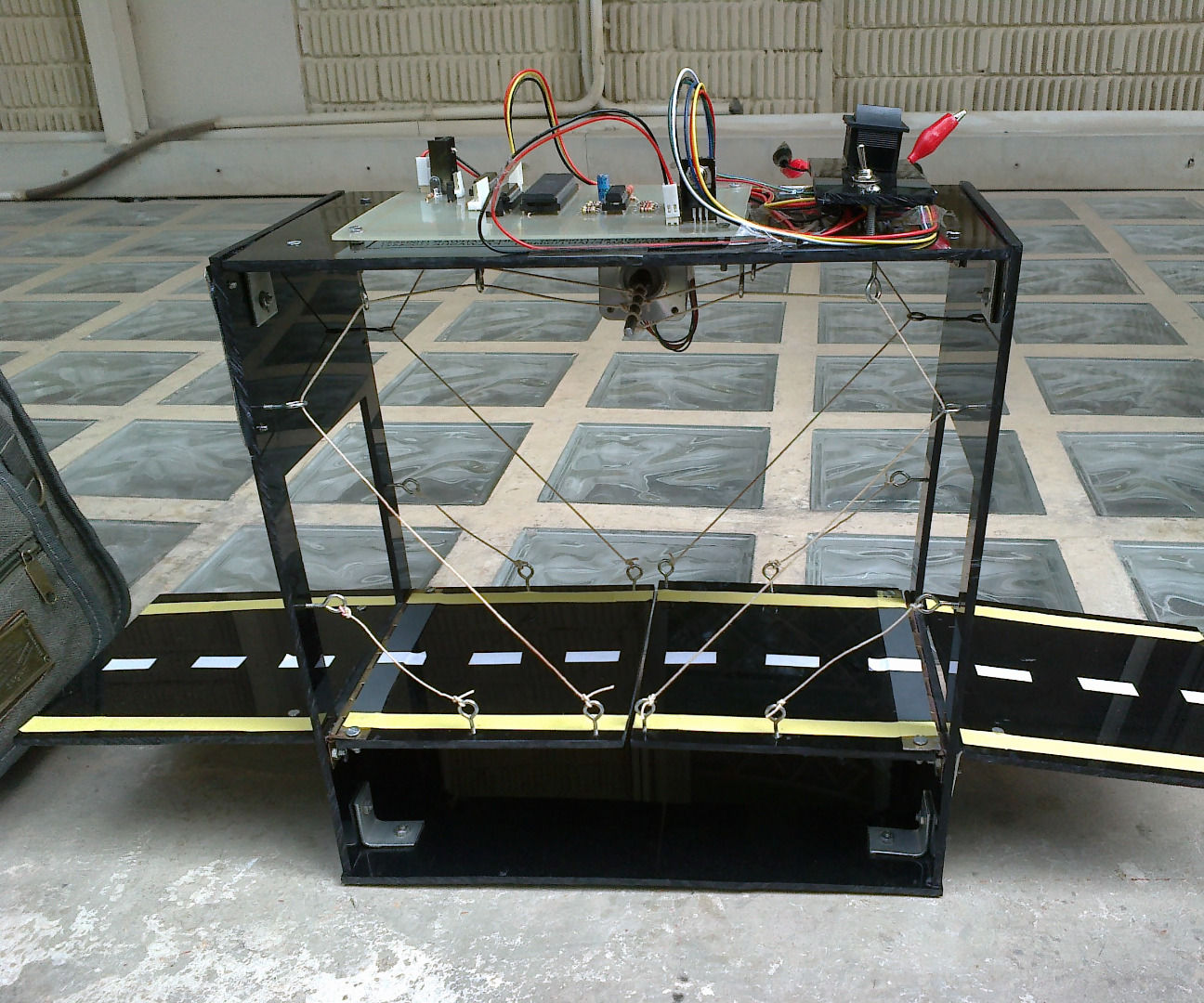 Automatic London Bascule bridge (Arduino based Student Project)
