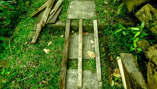 Ramp/Platform to Roll Wheel Barrow : 4 Steps - Instructables