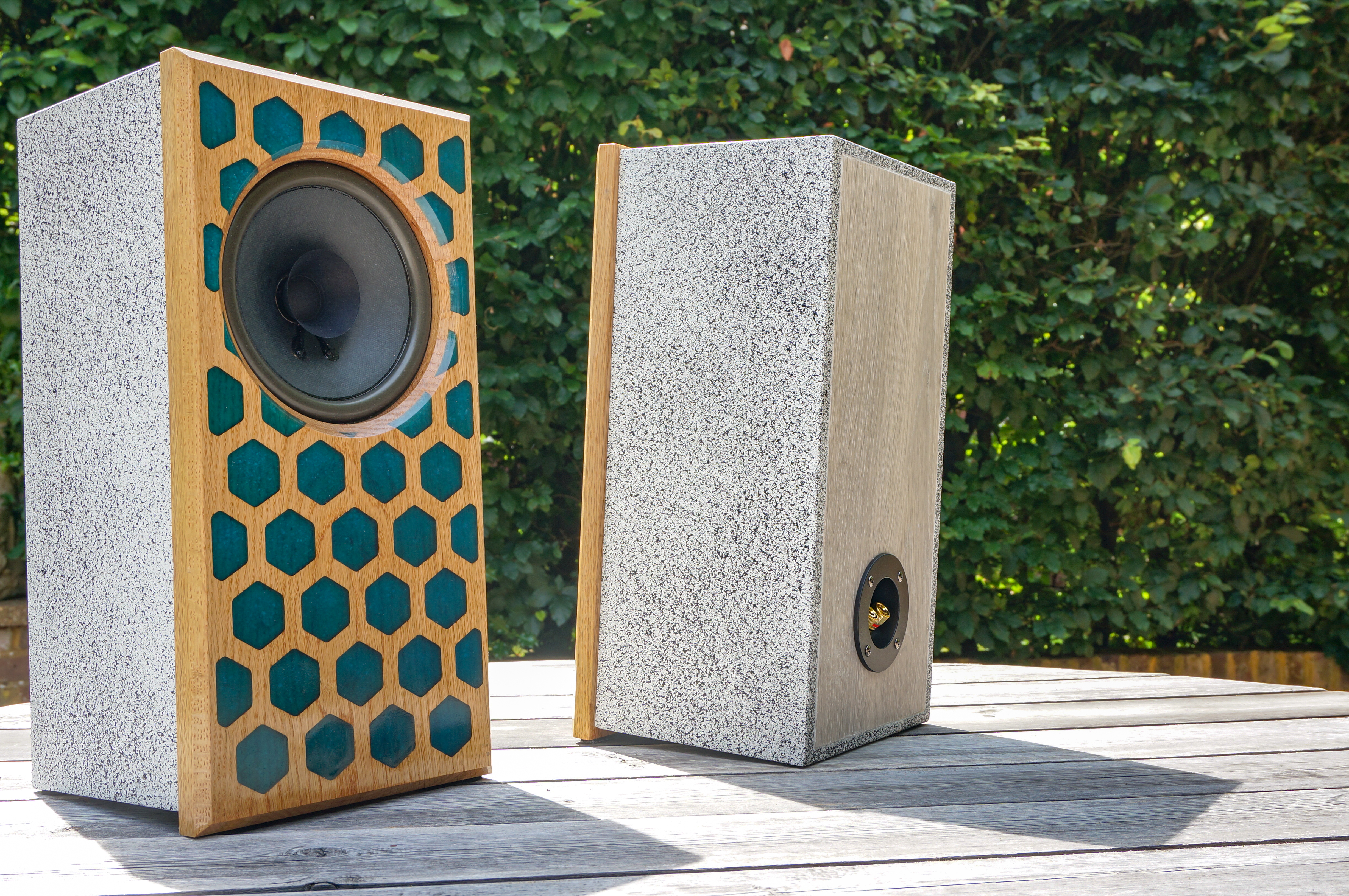 HiFi Speakers With Stone Effect 13 Steps (with