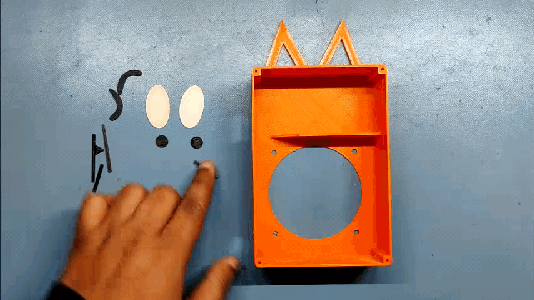 Adding Facial Features on 3D Enclosure