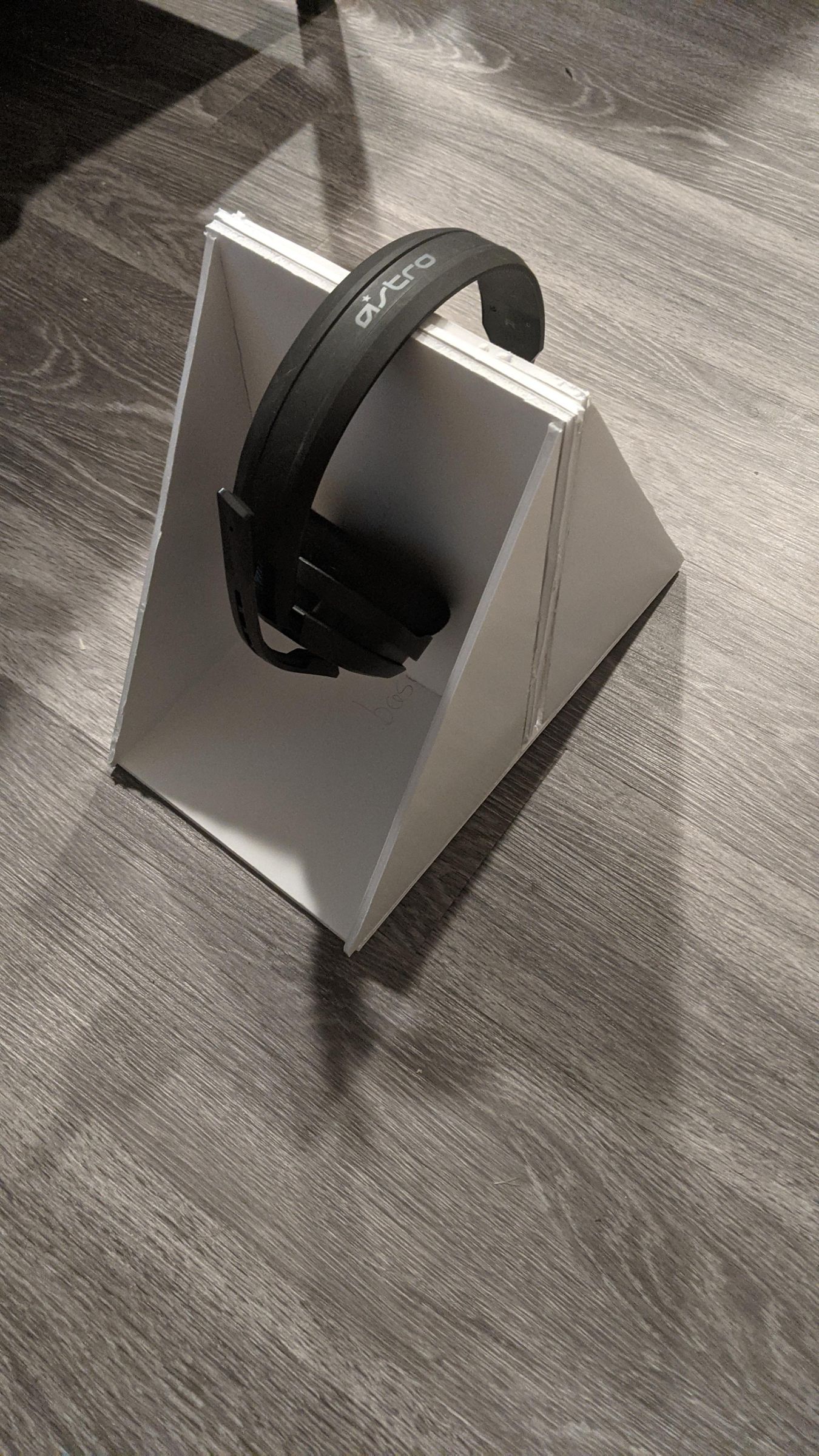 How to Make a Headphone Stand