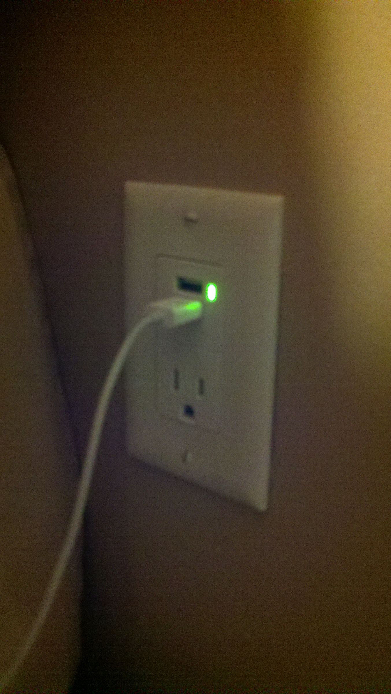 USB Wall Socket Install