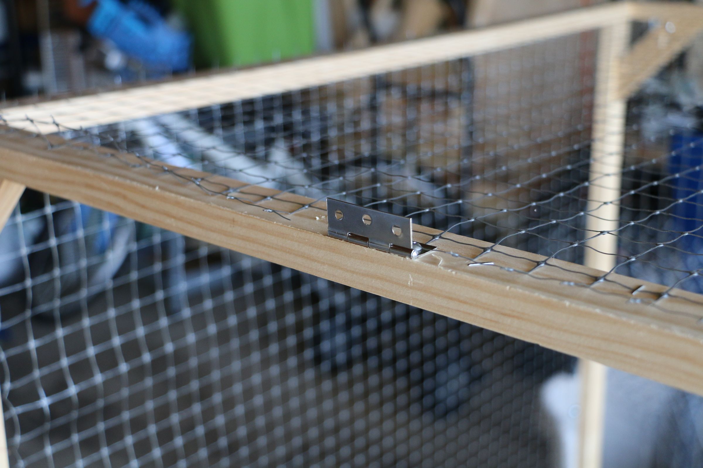 How to Make a Raised Garden Bed Cover With Hinges 5 Steps (with