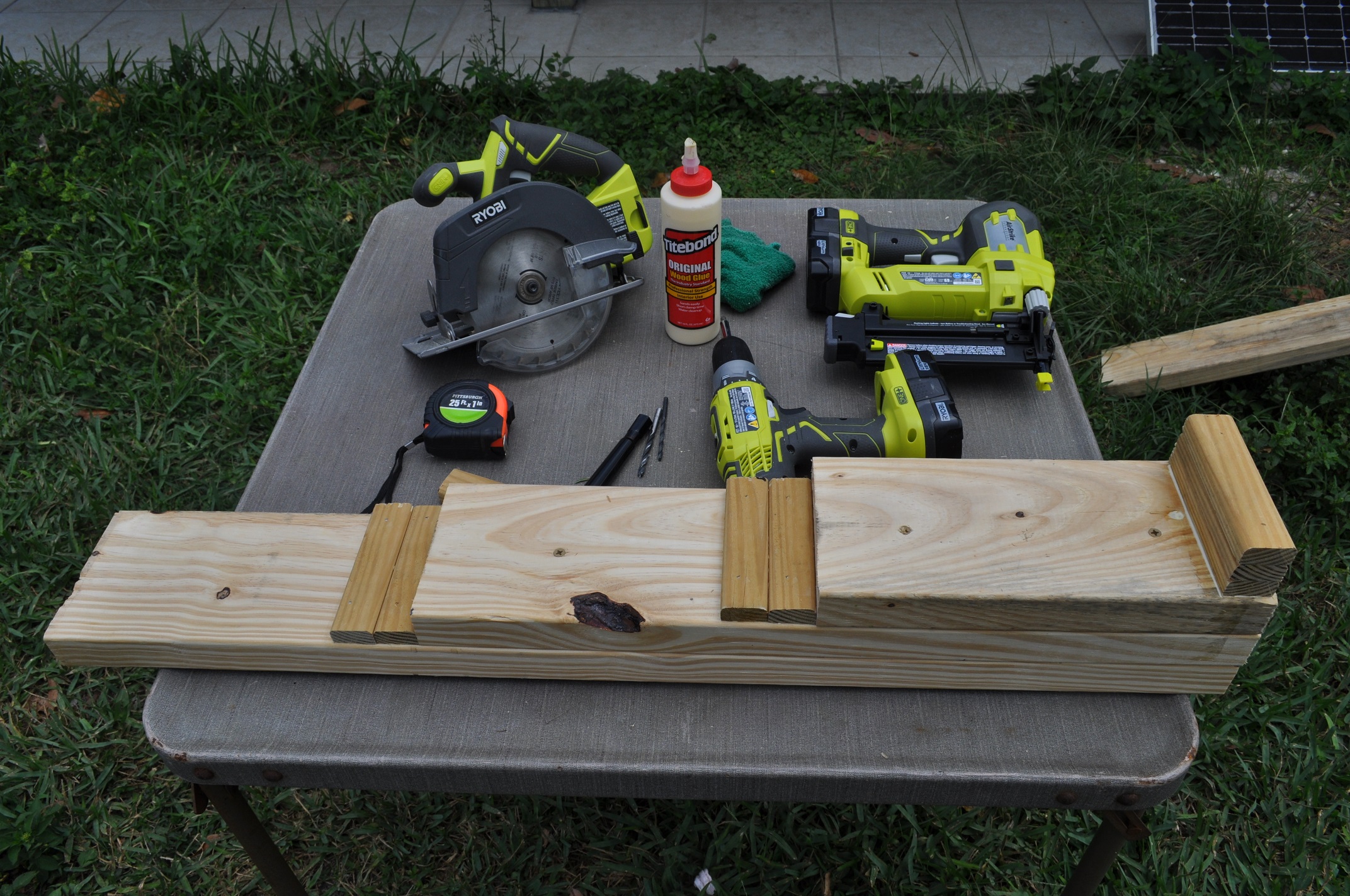 COMPACT CAR RAMPS FROM SCROUNGED WOOD 8 Steps (with Pictures