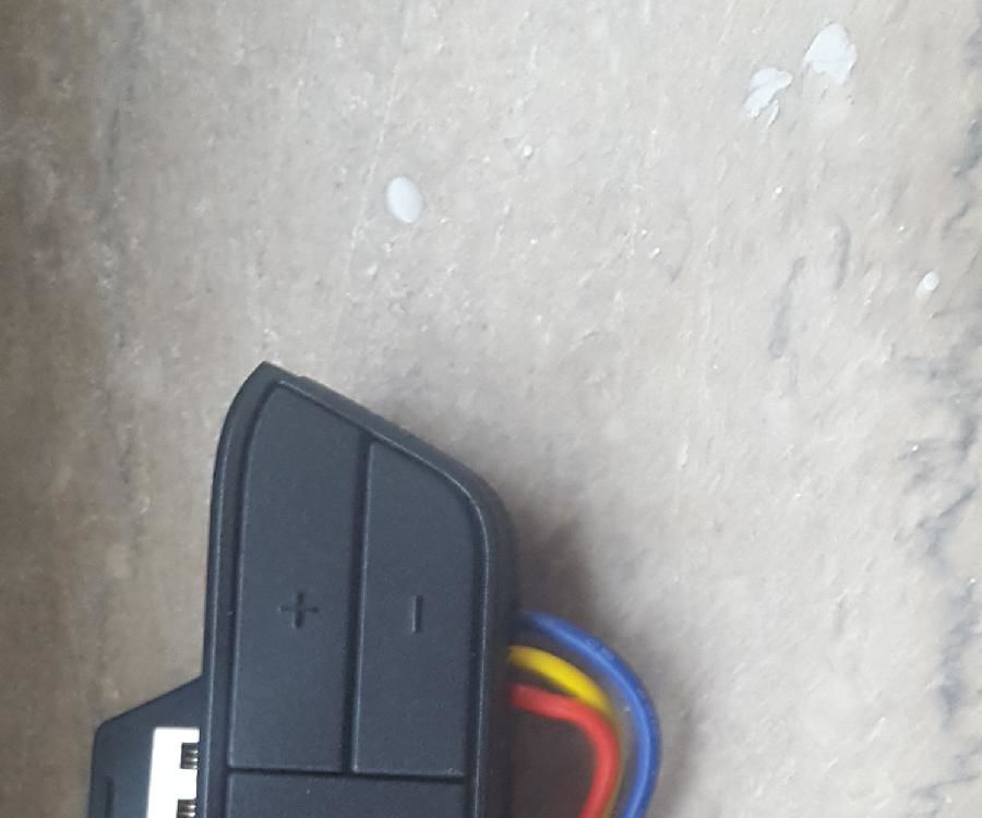 Converting Xbox One Mono-headset to Headphone Adapter