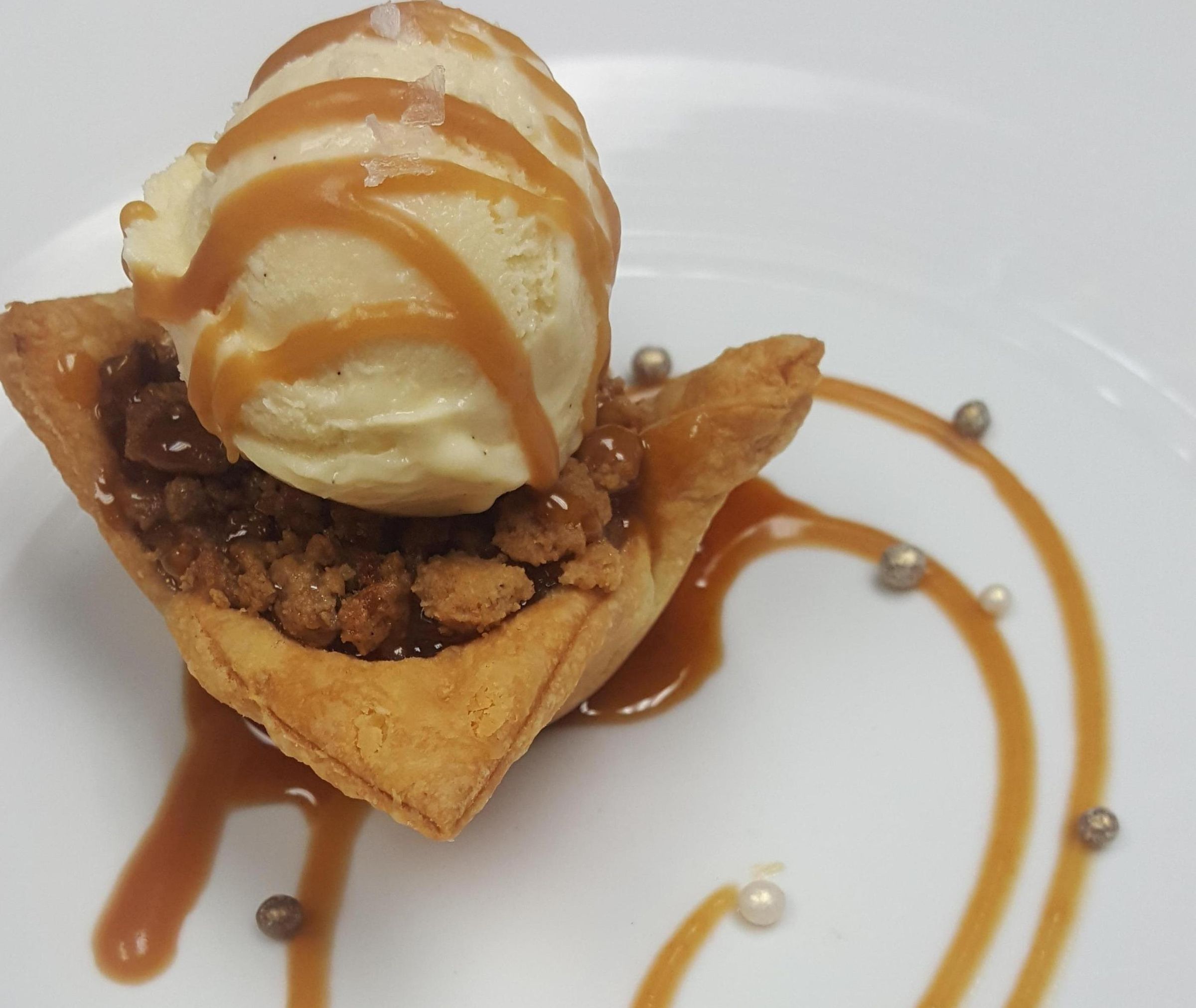 Gooey Caramel Apple Tart