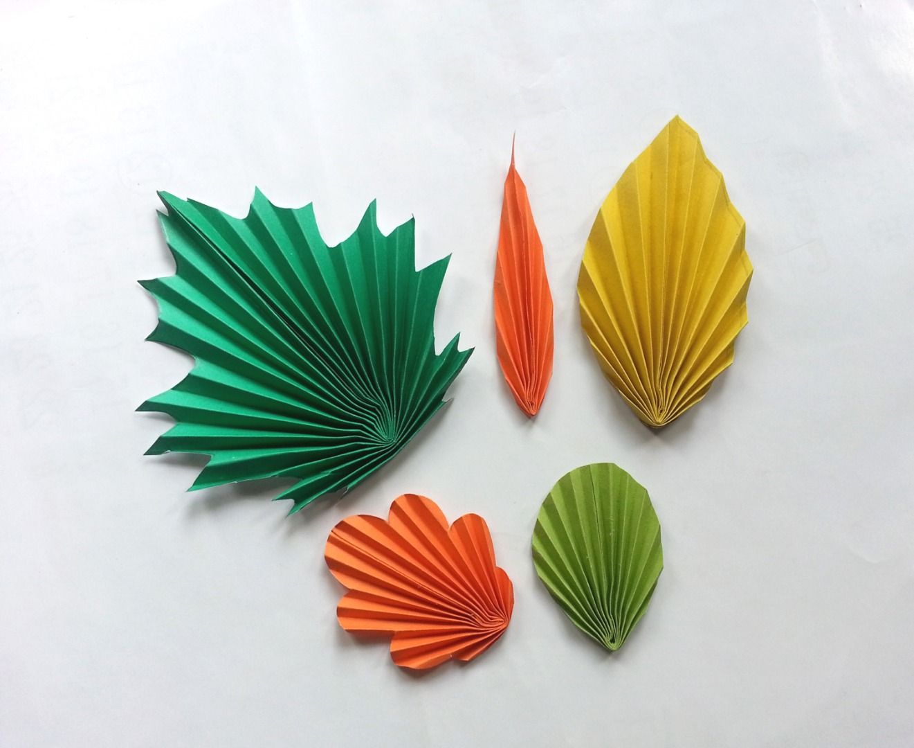 diy-paper-leaves-pattern-trick-9-steps-with-pictures-instructables
