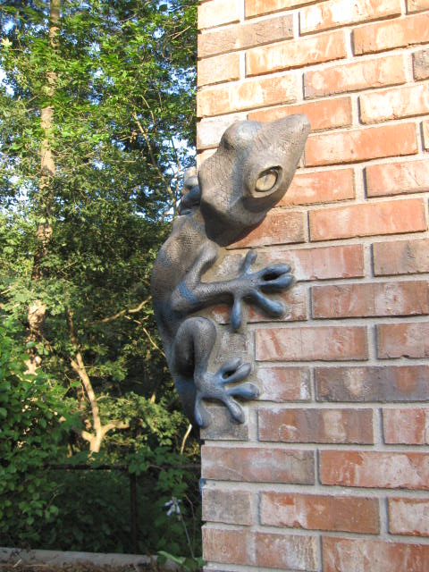 Cast Concrete Lizard and Frog