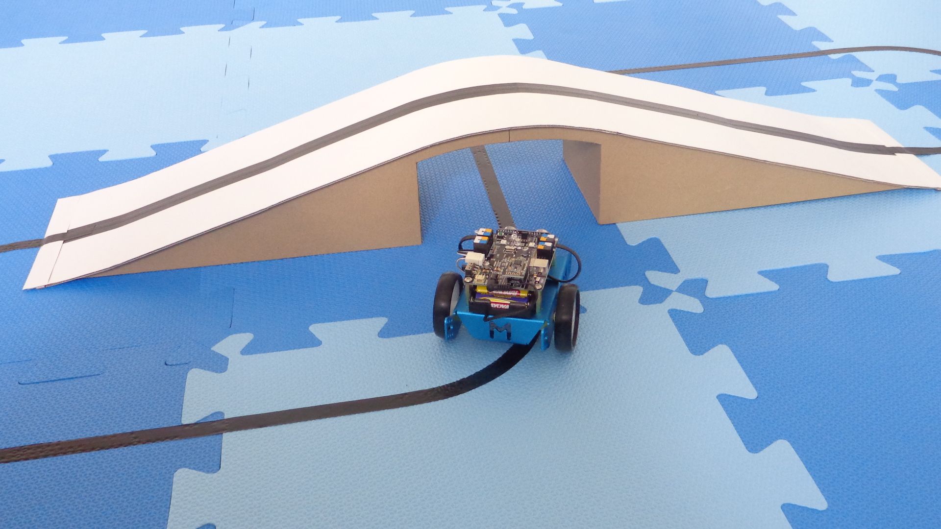 Map With Cardboard Overpass for Line Follower Robot : 3 Steps (with ...