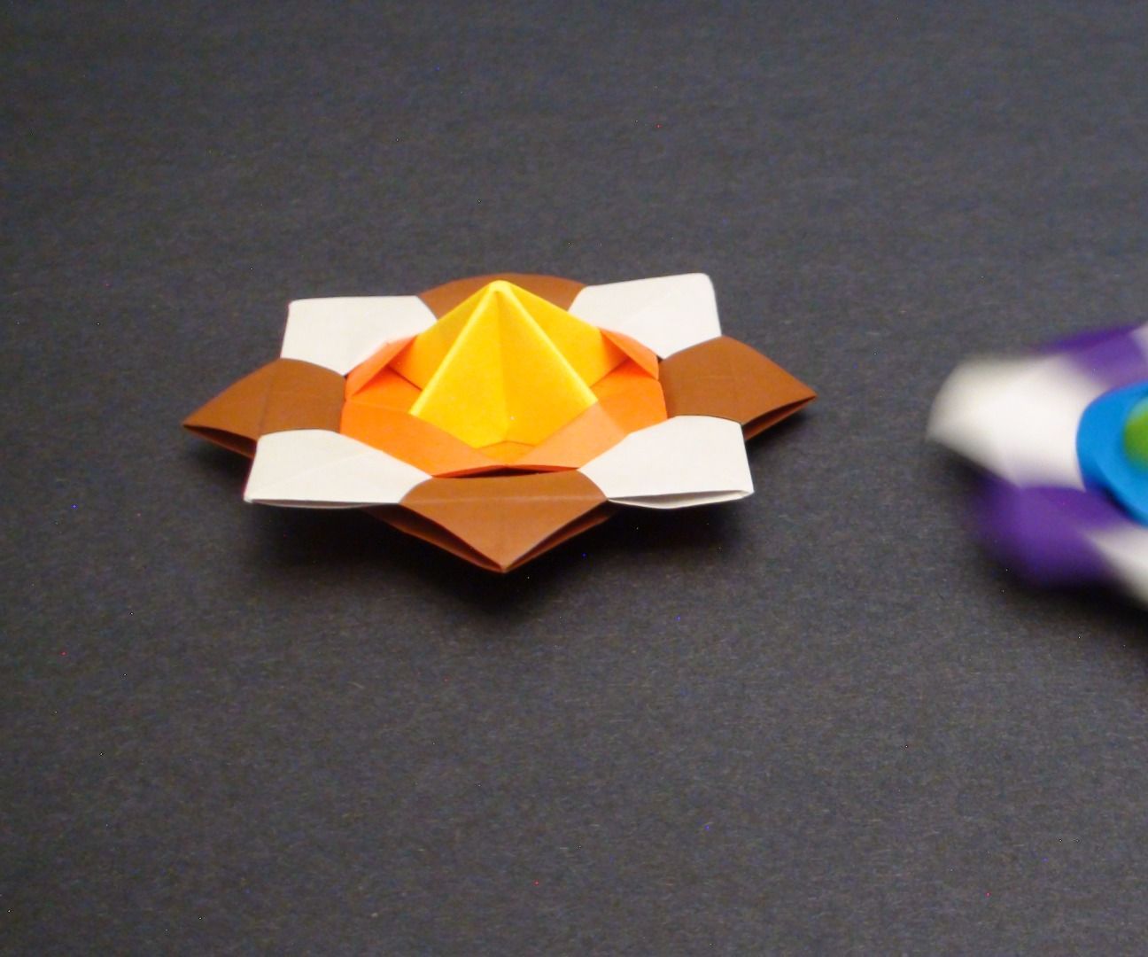 How to Make a Paper Spinning Top (Modular Action Origami) - TCGames [HD]!