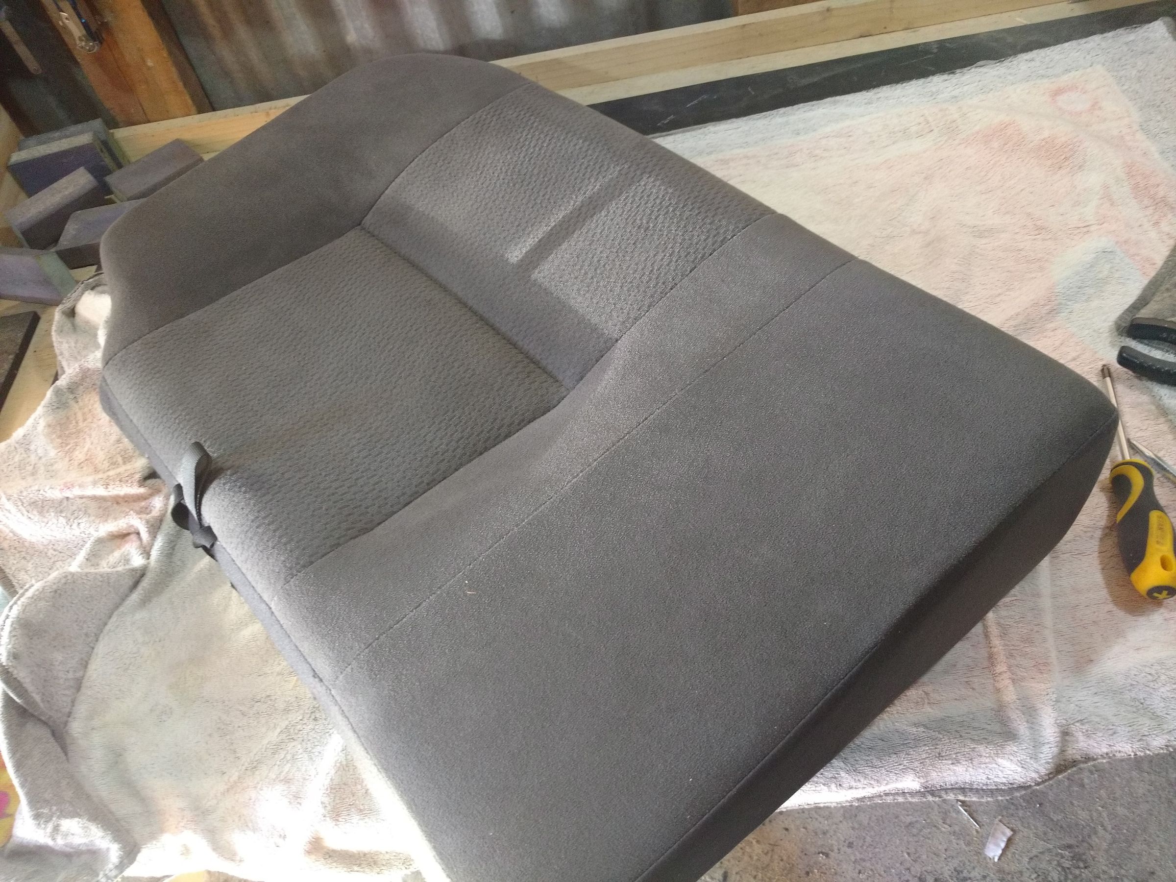 Seat Cover Upholstery Hog Rings & Tool 4 Steps (with Pictures