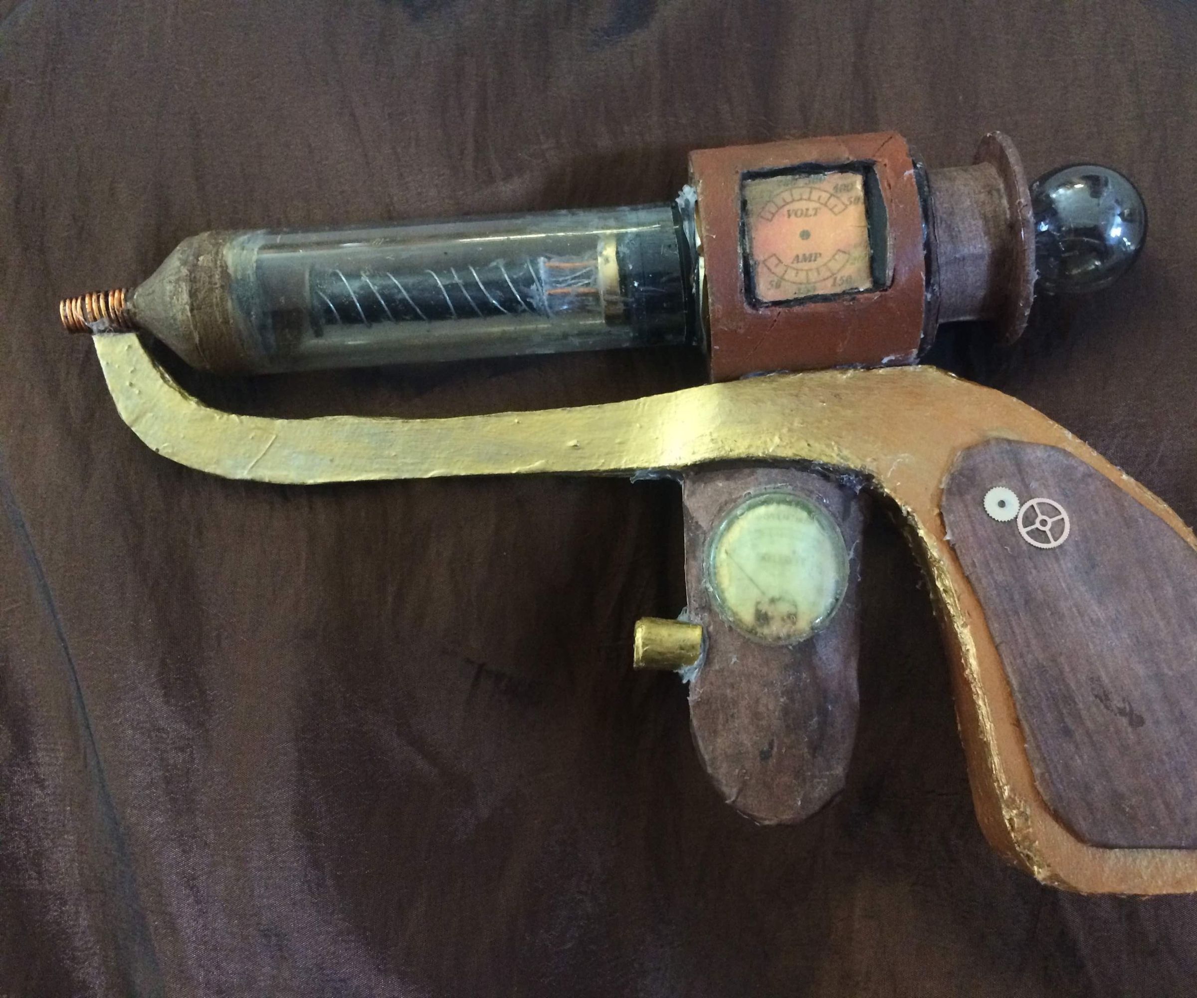 Steampunk Tesla Revolver