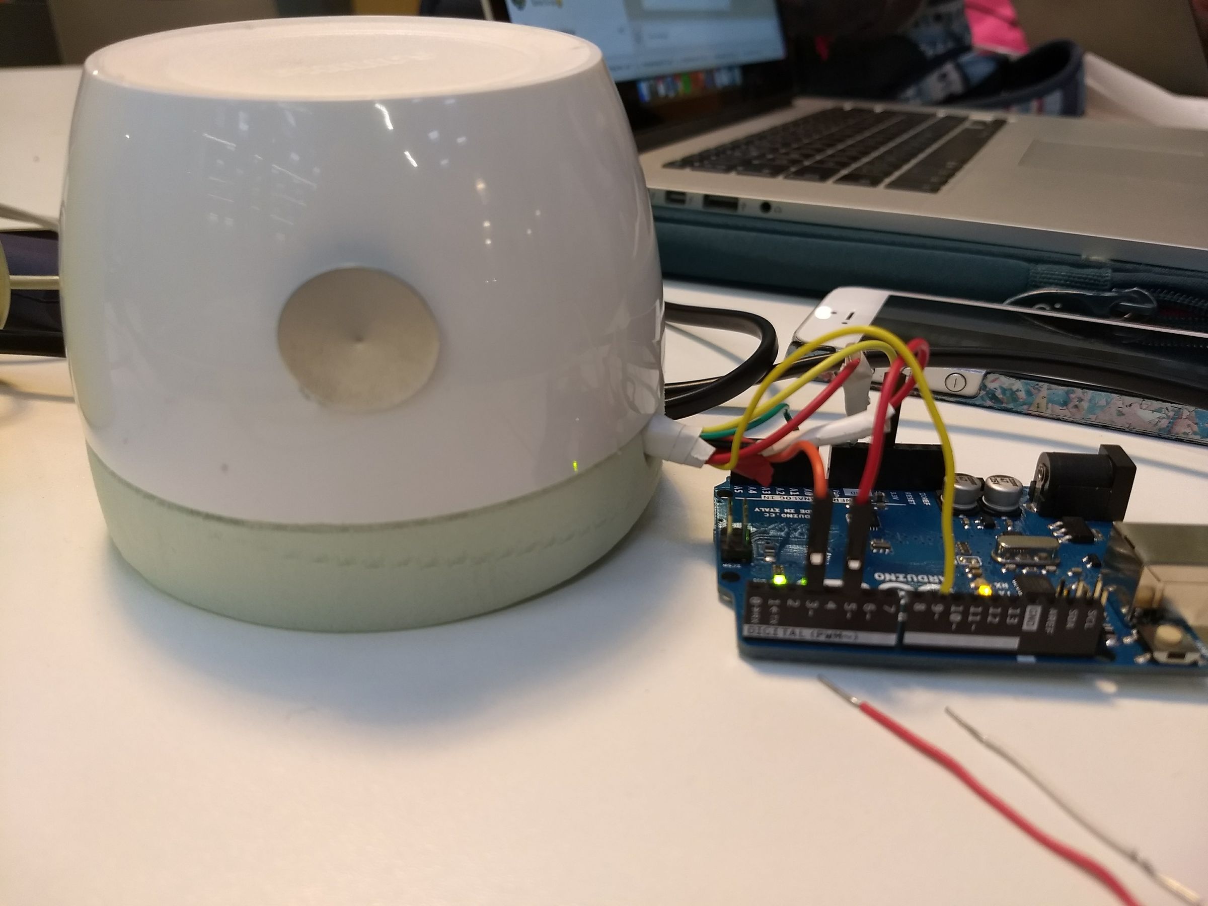 Mood Projector (Hacked Philips Hue Light With GSR) TfCD 7 Steps (with