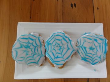 Spider-web Chocolate Chip Cookies