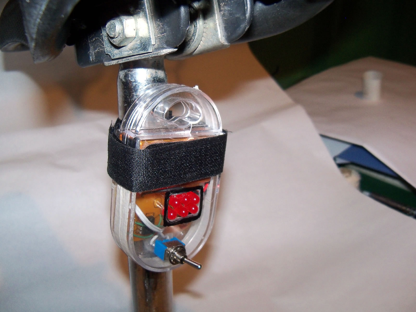 Blinking Bicycle LED Light Using 555 W/ Case