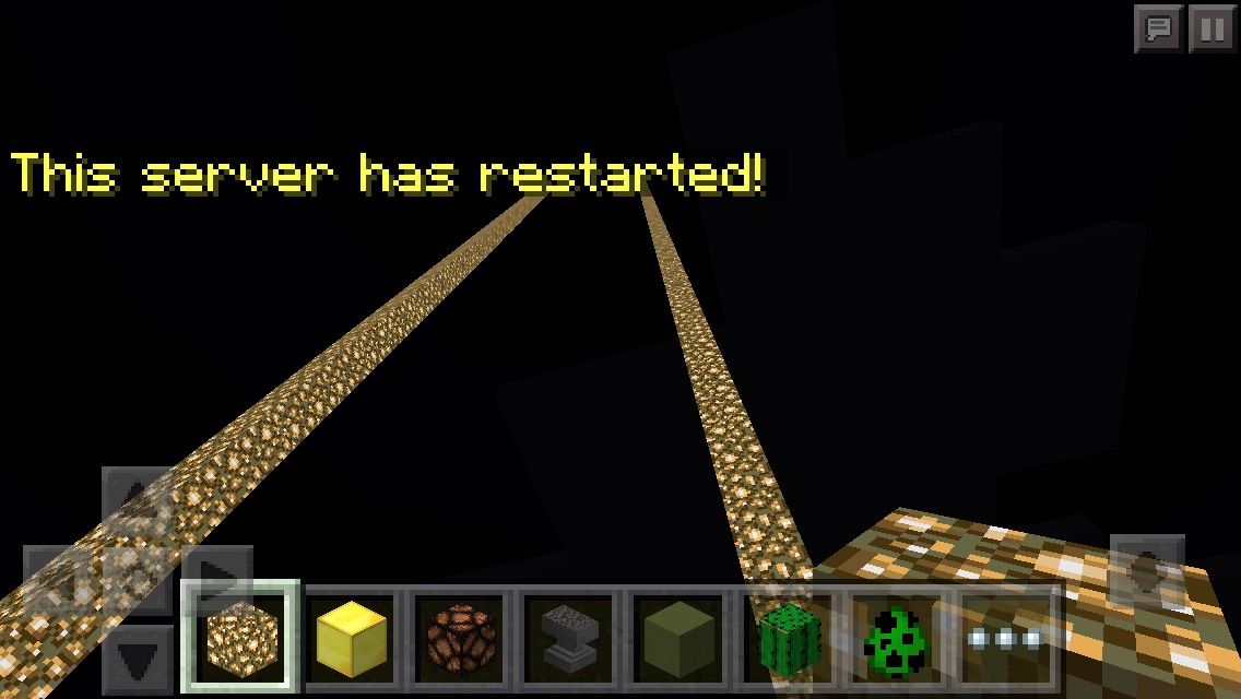 Summon Lightning in Minecraft P.e