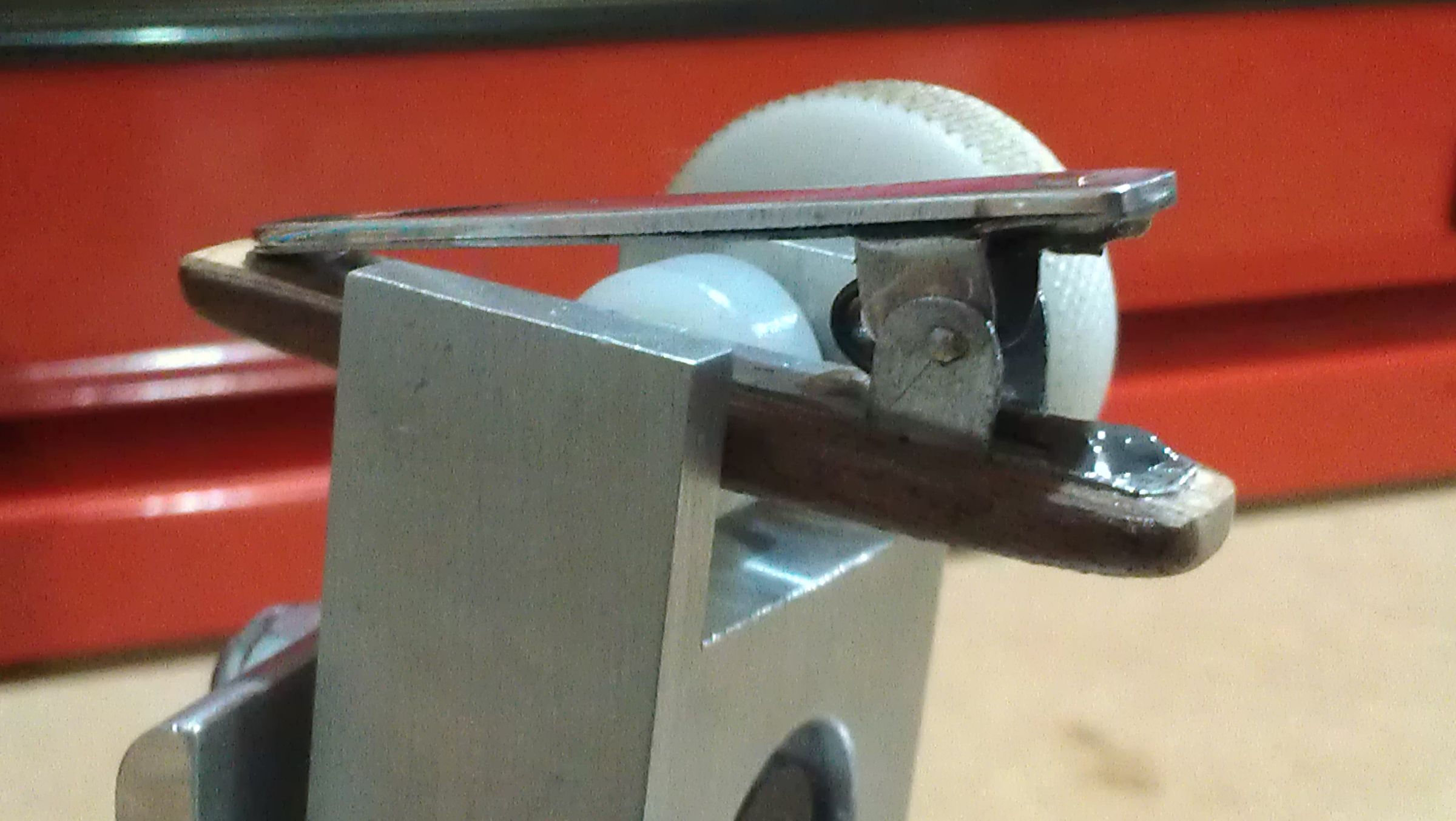 how to use a tie bar