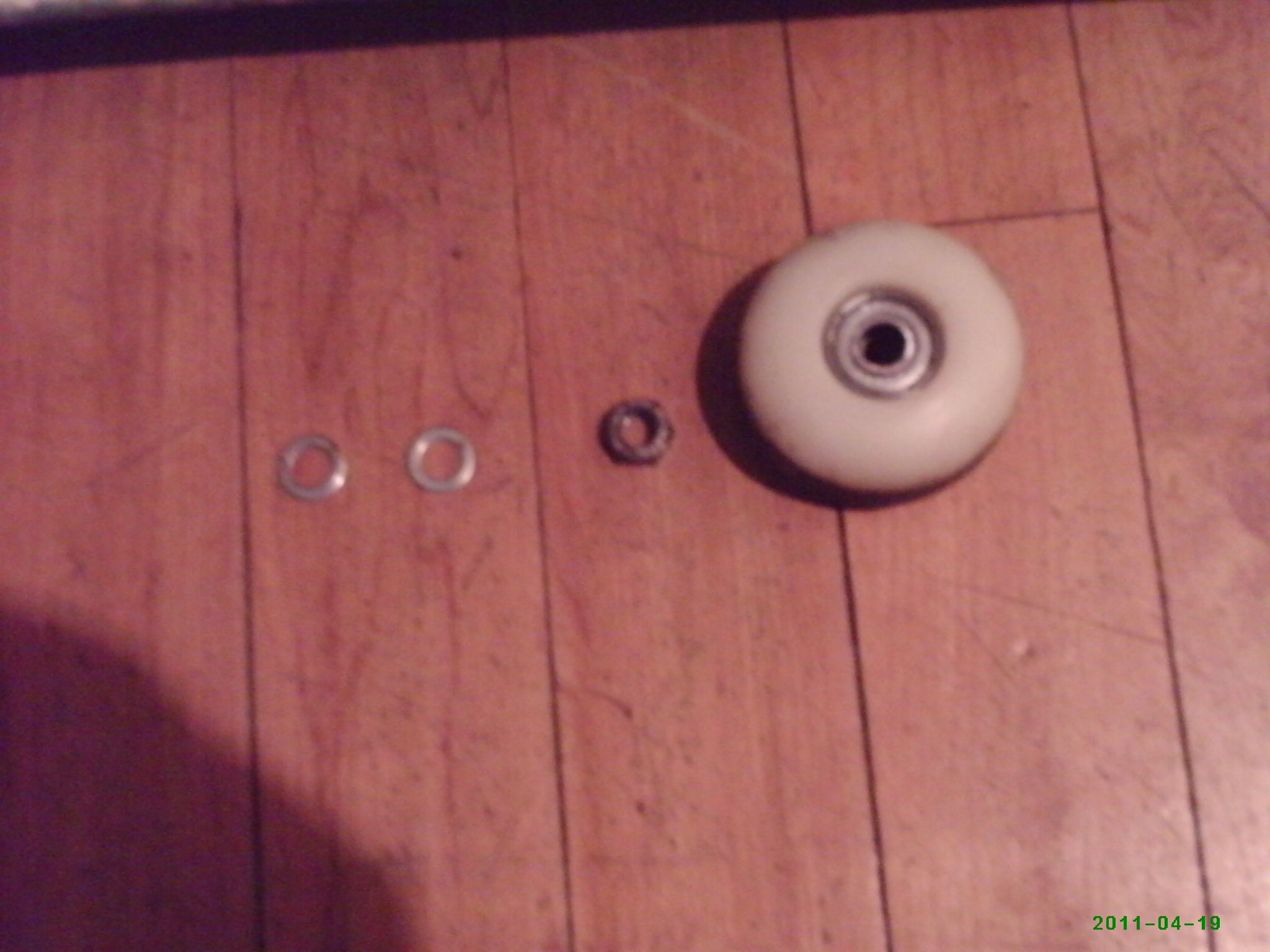 How to Lube Your Bearings and Put Risers on a Skateboard!!! 11 Steps