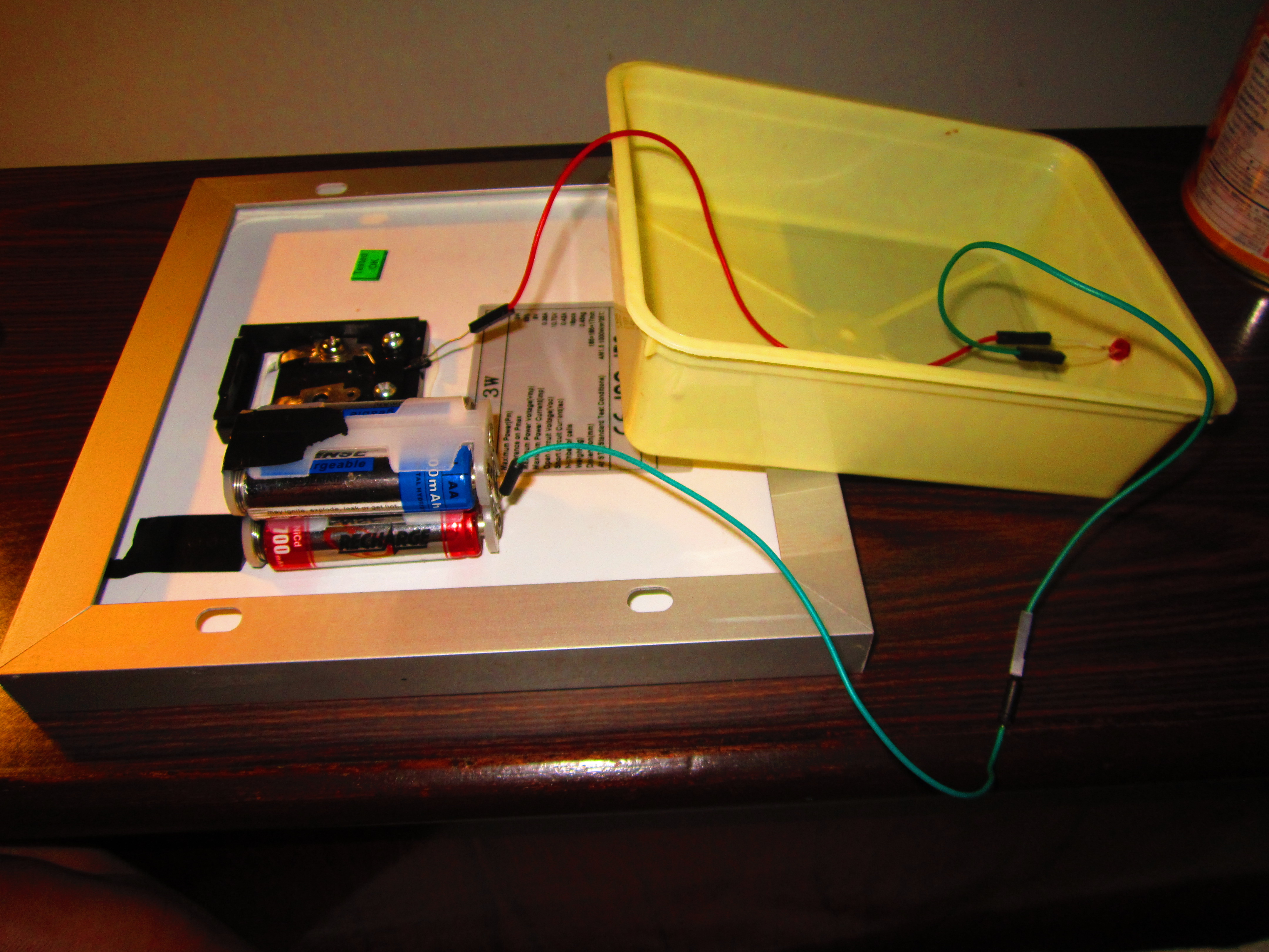 Solar Battery Charger!! Instructables