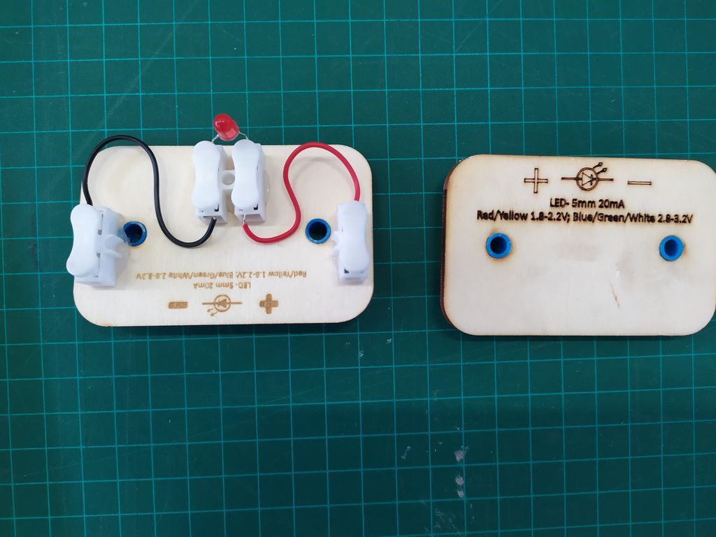 Assembly of the Tiles – Reproduction of the Example Tile: