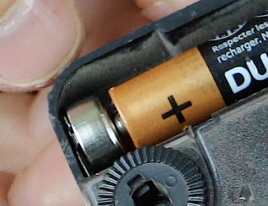The Blue LED Has 3.2 Volts, So We Use 2 Batteries to Power It.