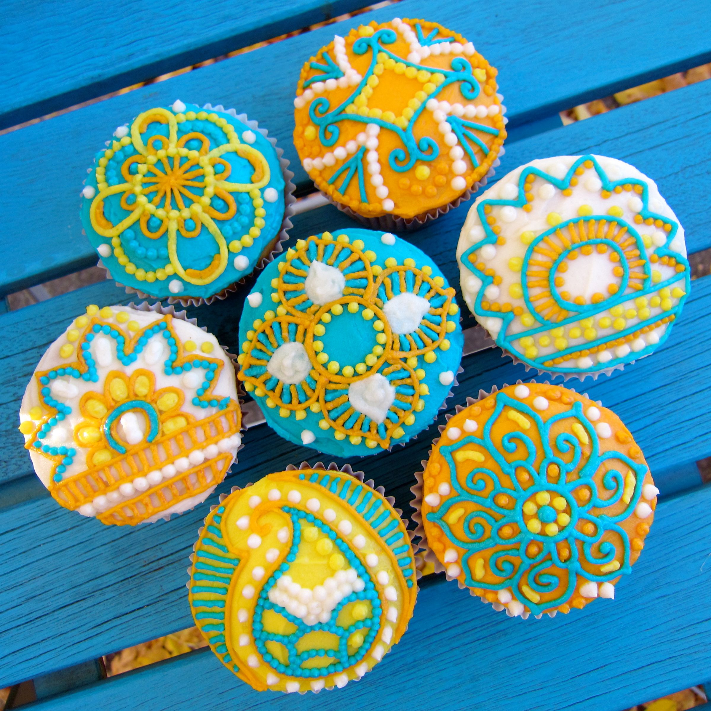 Easy Henna Cupcakes
