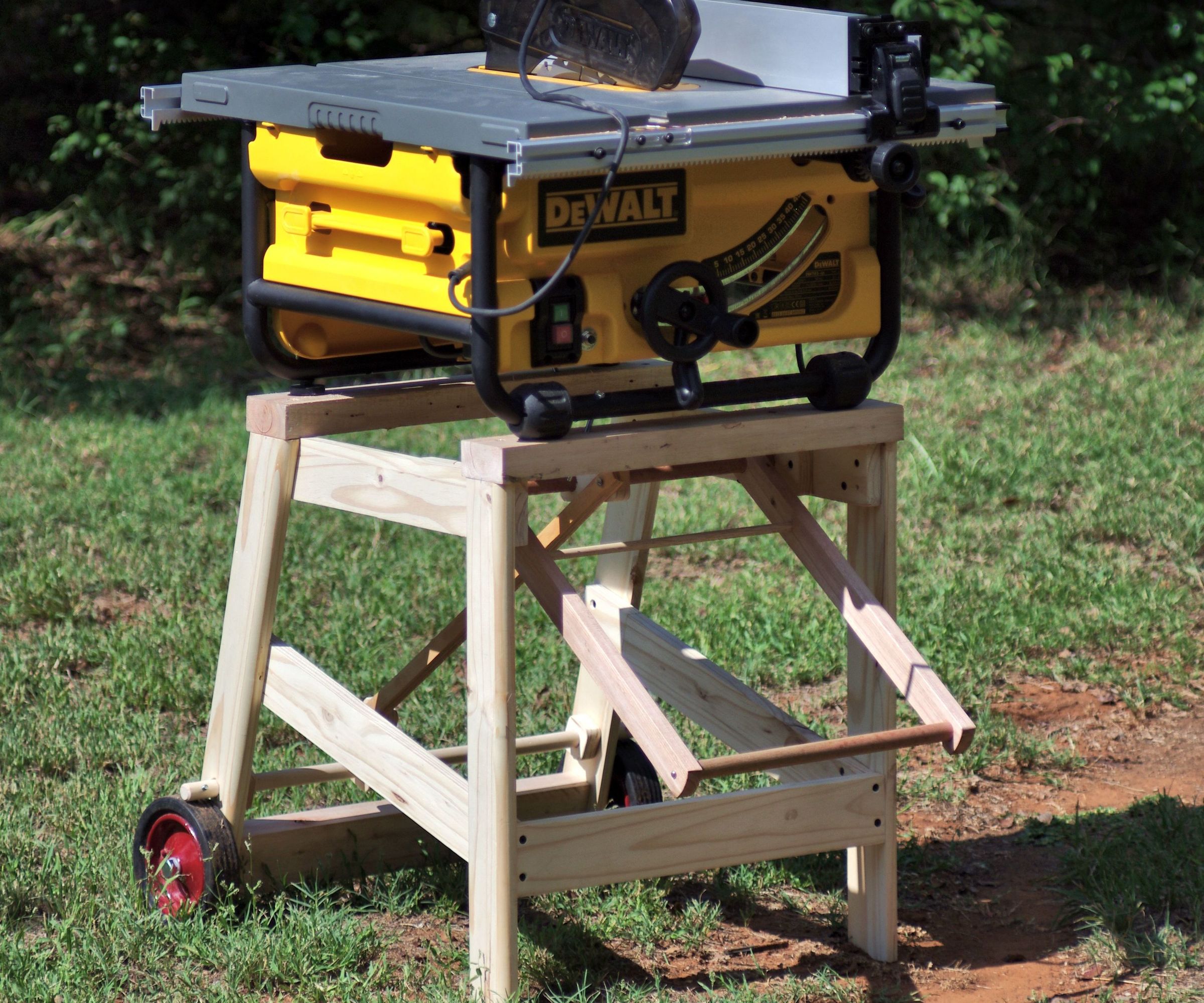 Saw Stand With Auto Brake