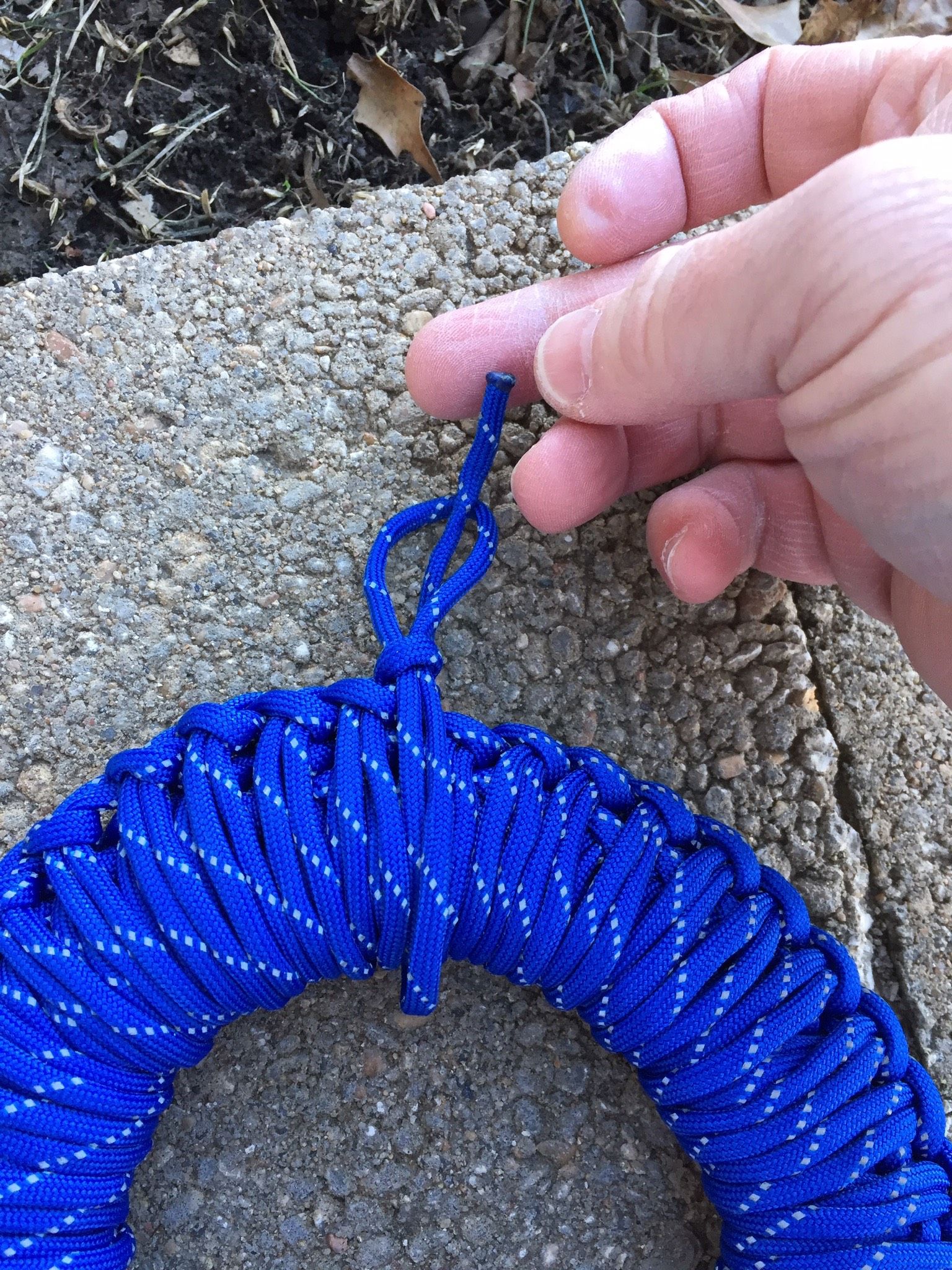 Para (aka 550 or Type III) Cord Donut 5 Steps (with Pictures