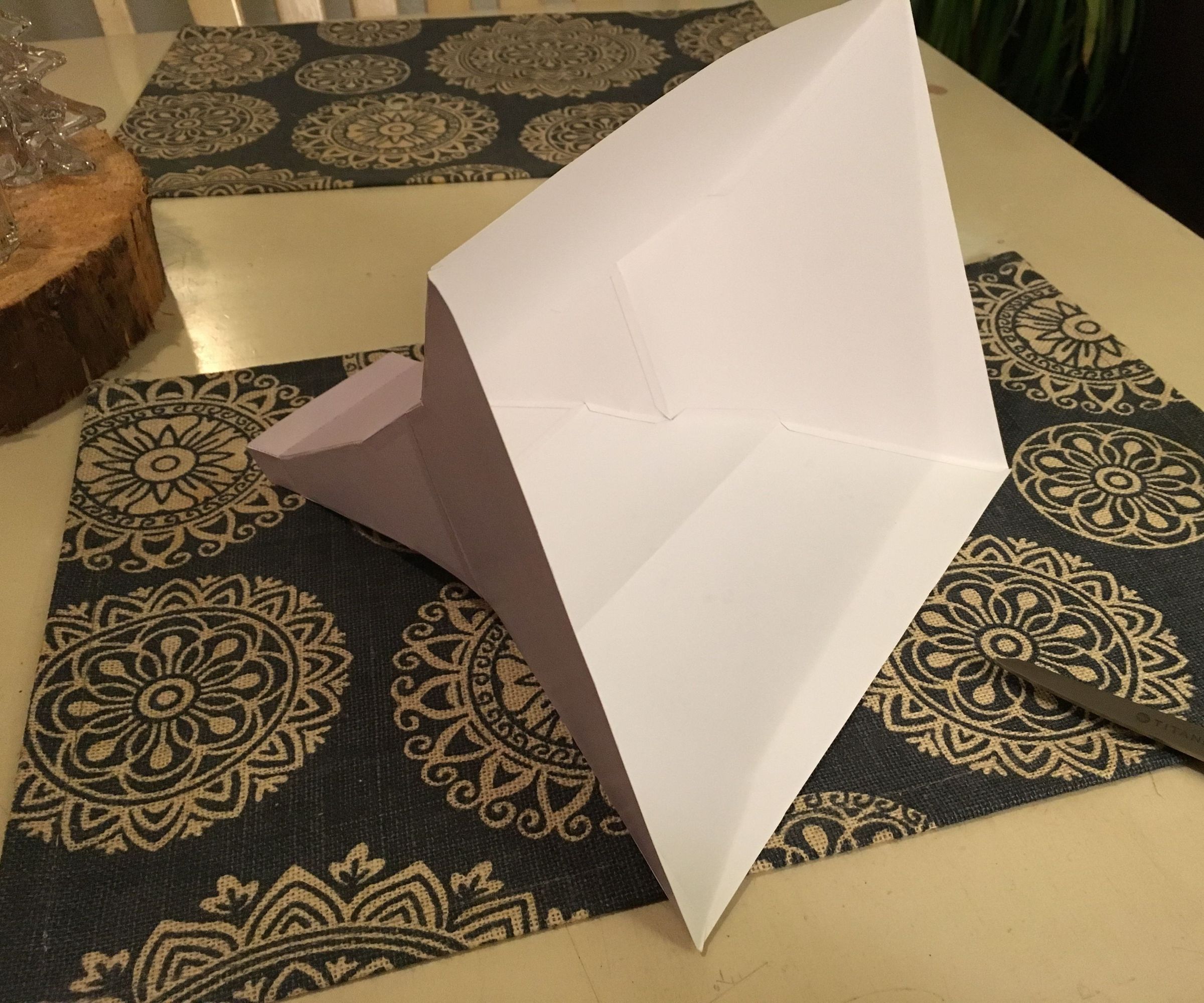 Paper Passive Amplifier Horn for a Phone