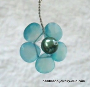How to Make Flower Pendant Using Tear Drop Beads