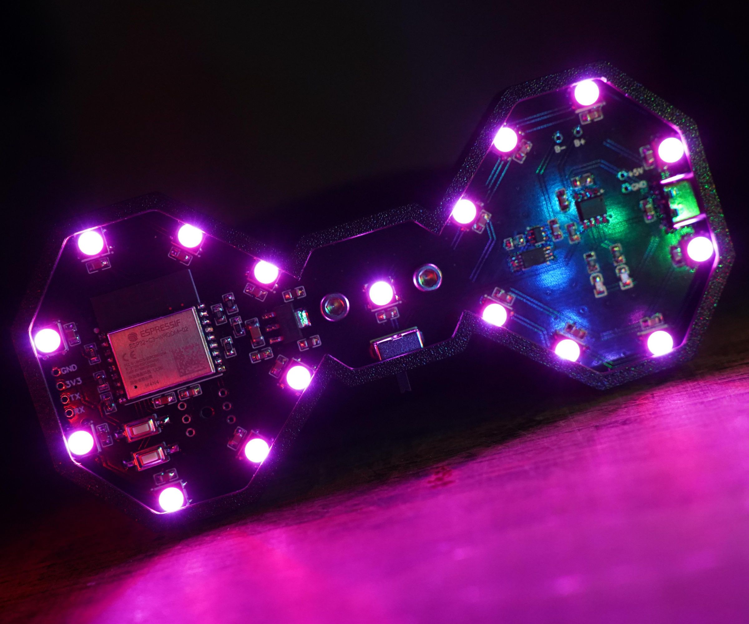 Glowtie V2 - a Glowing Bowtie