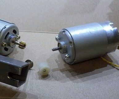 Mini- Motor Gear Pulling