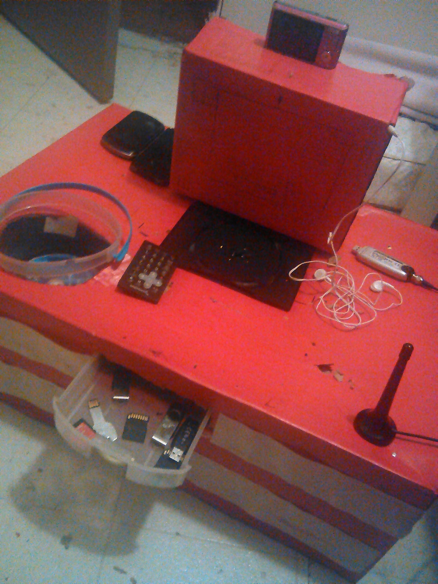 Amazing Electronic Desktop