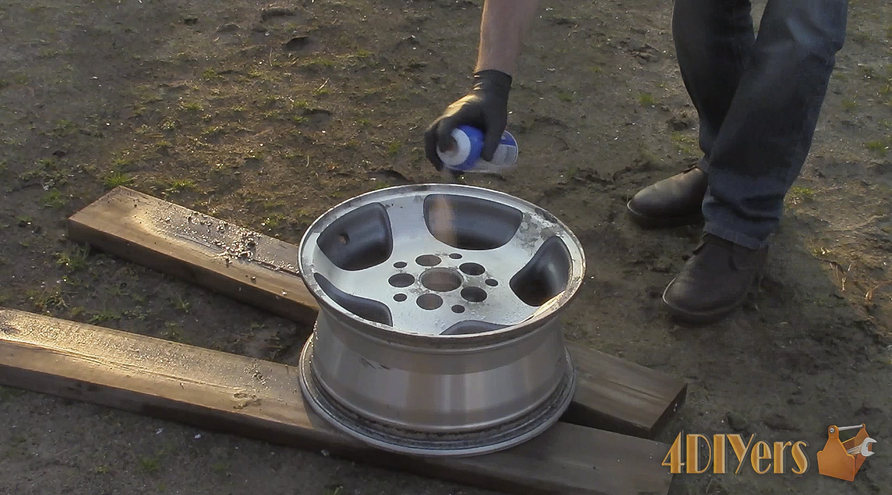 How to Remove the Paint or Clear Coat From Wheels 4 Steps Instructables