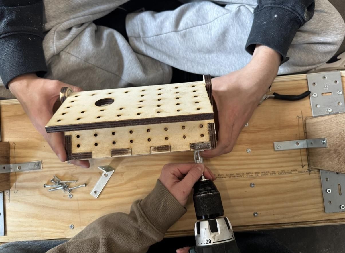 Création Et Installation De La Boîte Sonore.