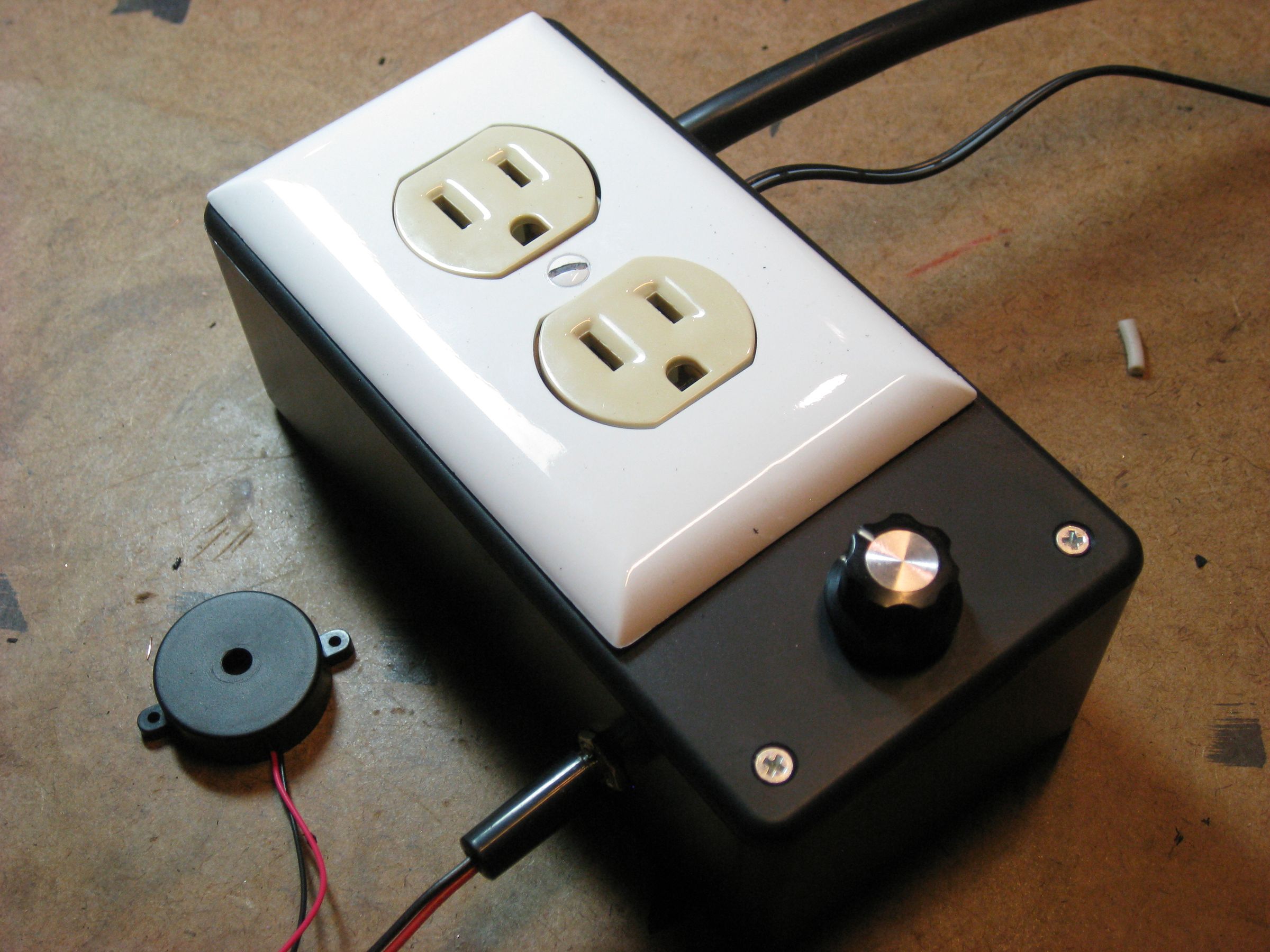 The Knock Box: Build a Knock-Sensitive Power Strip