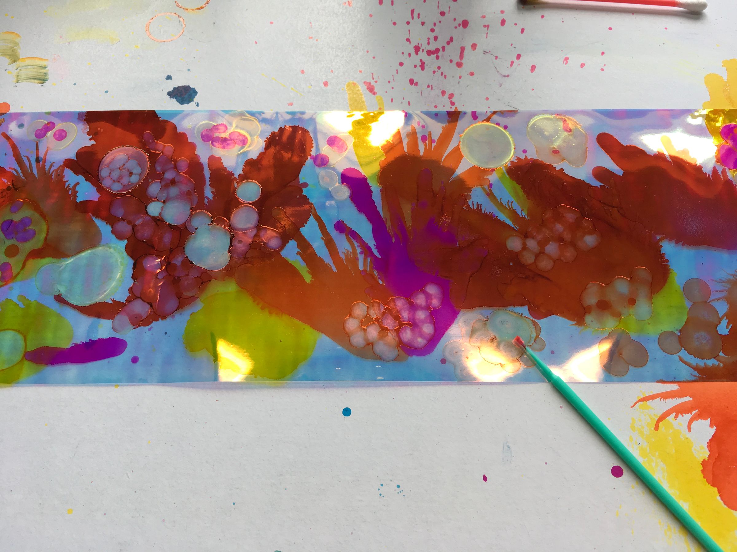 Alcohol Ink and Angelina Film GravityDefying Sculpture 6 Steps (with