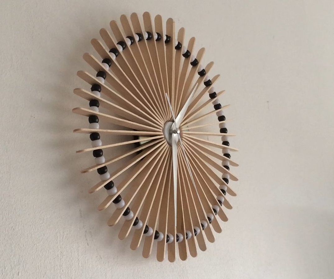 Make an Awesome Clock Using Lolly Sticks!