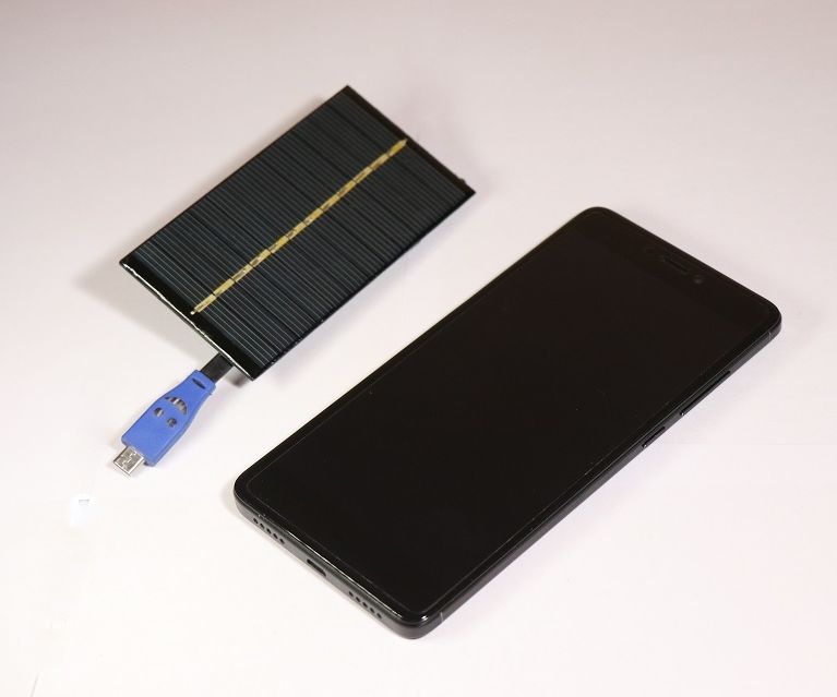 DIY Solar Powered Phone Charger Under 5$