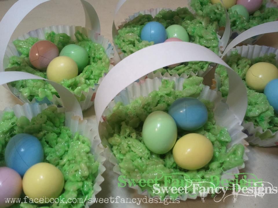 Realistic Mini Easter Baskets